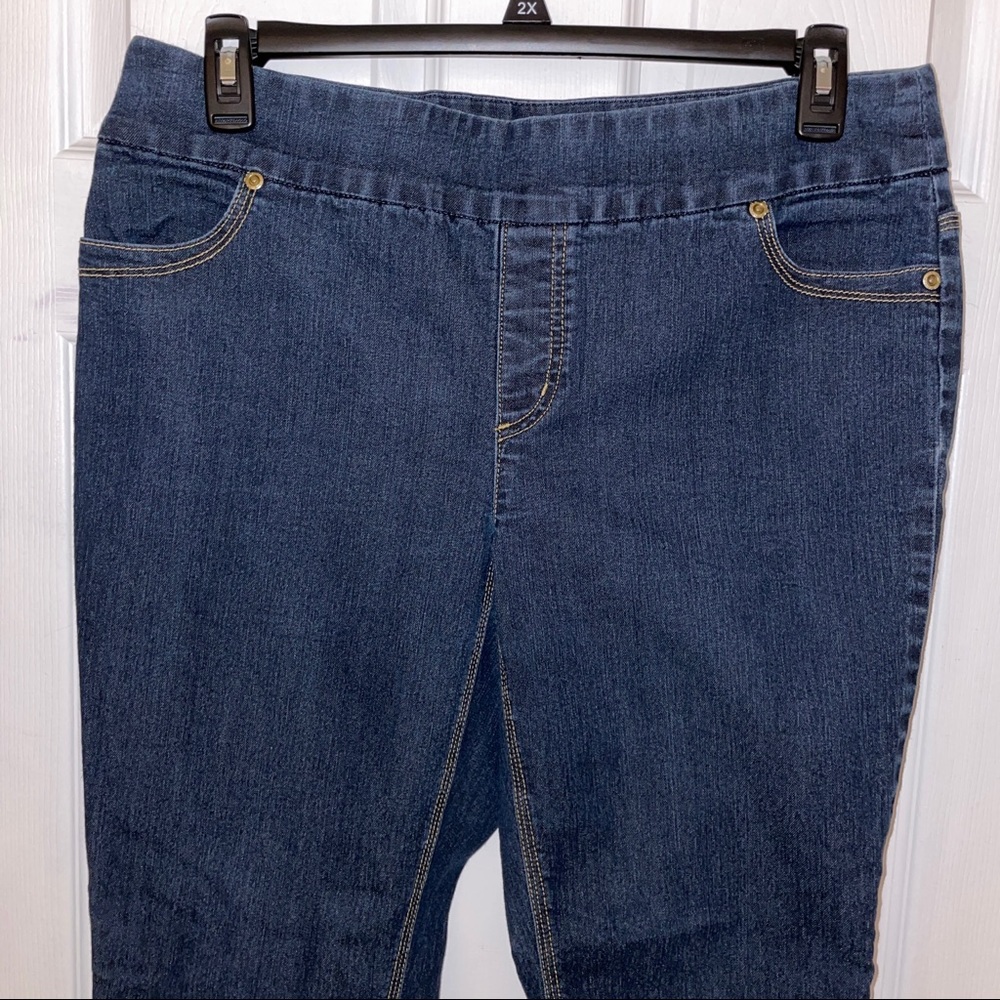 Chico’s So Slimming Jeans 👖